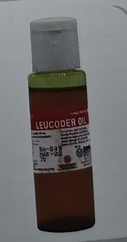 Similia Leucoder Oil bottle for leucoderma and white patches
